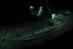 Tìm thấy xác tàu đắm nguyên vẹn cổ nhất thế giới ở Biển Đen