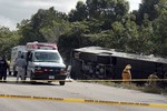 Xe tải đâm liên hoàn ở trạm thu phí Mexico, 7 người thiệt mạng