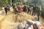CBCS Quân sự Hương Khê giúp dân xây dựng 700m mương thoát nước
