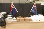 Cảnh sát New Zealand thu giữ 190 kg cocaine giấu trong container chuối