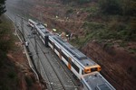 Tàu hỏa trật đường ray ở Tây Ban Nha, 45 người thương vong