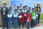 50 suất học bổng “Vì em hiếu học” cho học trò nghèo ven biển Cẩm Xuyên
