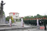 Lực lượng vũ trang Hà Tĩnh dâng hương báo công Chủ tịch Hồ Chí Minh