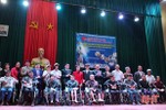 Hội Giáo dục CSSK Việt Nam tặng 200 suất quà cho người nghèo Hương Sơn