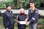 Formosa Hà Tĩnh tặng 200 suất quà cho người nghèo TX Kỳ Anh