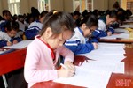 Tết đến nơi, 362 học sinh Thạch Hà vẫn say sưa thi viết chữ đẹp