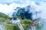 Ngắm dáng chùa Việt ẩn trong dáng núi, đẹp kỳ ảo giữa chốn mây bồng