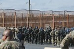 Mỹ: Thống đốc bang New Mexico ra lệnh rút quân khỏi biên giới
