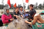 Hơn tháng rưỡi "thăm" biển, ngư dân Cẩm Nhượng "bỏ túi" 30 tỷ đồng