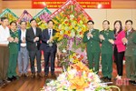Phó Bí thư Thường trực Tỉnh ủy Hà Tĩnh tặng hoa, chúc mừng BĐBP