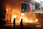 "Bà hỏa" thiêu rụi cơ sở kinh doanh, sửa chữa lốp ô tô ở thị xã Hồng Lĩnh