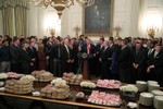 Tổng thống Trump tiếp tục đãi khách bằng đồ ăn nhanh tại Nhà Trắng