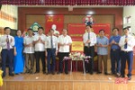 Trường phổ thông đầu tiên ở Hà Tĩnh xuất bản lịch sử đảng bộ