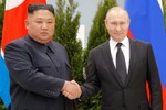 Không khí hội nghị thượng đỉnh đầu tiên giữa Tổng thống Putin và Chủ tịch Kim Jong-un