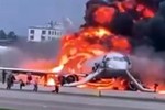 Hiện trường vụ máy bay Nga bốc cháy khiến ít nhất 41 người thiệt mạng