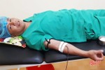 Trưởng khoa Hồi sức cấp cứu BVĐK Hương Khê hiến máu cứu sản phụ