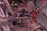 Hiện trường vụ sập nhà khiến 9 người mắc kẹt ở Thượng Hải, Trung Quốc