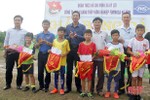Formosa Hà Tĩnh tặng nhiều phần quà ý nghĩa cho trẻ em nghèo