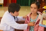 Bệnh viện Trung ương Huế khám, phẫu thuật miễn phí cho trẻ em Hà Tĩnh mắc bệnh tim