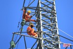 Điện lực Hà Tĩnh huy động 100 công nhân khắc phục sự cố về điện