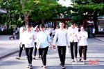Sáng nay, hơn 16.880 thí sinh Hà Tĩnh bắt đầu làm bài thi môn Văn