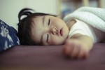 Sự khác biệt giữa một đứa trẻ được ngủ trưa và không ngủ trưa là gì? Bạn sẽ rõ khi bé lên 6 tuổi