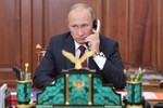 Thế giới ngày qua: Tổng thống Nga và Ukraine lần đầu điện đàm tìm giải pháp cho xung đột