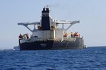 Anh thả toàn bộ thủy thủ đoàn tàu dầu Iran sau hơn 1 tuần bắt giữ