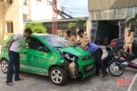 Gần 1 giờ truy bắt lái xe ô tô gây tai nạn liên hoàn rồi bỏ trốn ở Hà Tĩnh