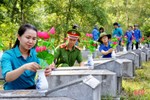 Hơn 7.000 đóa sen dâng mộ liệt sỹ tại Hà Tĩnh