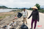 Bãi rác tự phát cạnh nhà, người dân Cẩm Xuyên "mất ăn mất ngủ"