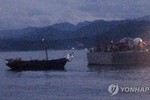 Hàn Quốc cho hồi hương 3 người Triều Tiên trên thuyền cá
