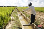 Bi hài chuyện xây mương dẫn nước cho cây trồng ở Can Lộc