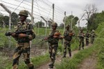 Ấn Độ và Pakistan đấu súng tại Kashmir: 8 binh sĩ thiệt mạng