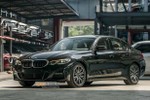 Gần 2,4 tỷ đồng, BMW 330i M Sport tại Việt Nam trang bị những gì?