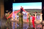 Phó Giám đốc Nhà hát Nghệ thuật truyền thống Hà Tĩnh được phong tặng nghệ sĩ ưu tú