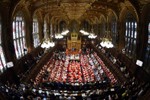 Thế giới ngày qua: Hàng triệu người ký đơn phản đối Thủ tướng “treo” Nghị viện Anh