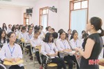 Gần 5.000 lượt học sinh Hà Tĩnh được tư vấn về... "điều khó nói"!
