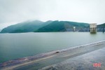Hồ Ngàn Trươi "cắt lũ" gần 300 triệu m3 nước cho vùng hạ du