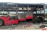 Xe khách tuyến Sài Gòn - Nghệ An cháy trụi trên đường tránh ở Hà Tĩnh