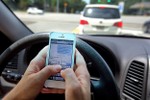 Australia dùng công nghệ phát hiện tài xế dùng điện thoại khi lái xe