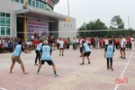 200 vận động viên tham gia Giải bóng chuyền hơi người cao tuổi Can Lộc
