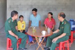 2 thiếu tá Biên phòng Hà Tĩnh trích lương giúp học sinh nghèo miền núi