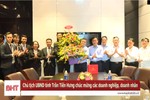 Chủ tịch UBND tỉnh Trần Tiến Hưng chúc mừng các doanh nghiệp, doanh nhân