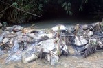 Vụ đổ dầu thải vào nguồn nước sông Đà: Khởi tố vụ án hình sự tội gây ô nhiễm môi trường