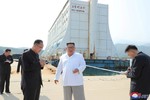 Ông Kim Jong Un ra lệnh đập hết biệt thự Hàn Quốc trên núi Kim Cương
