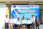 Công ty Xăng dầu Hà Tĩnh bàn giao nhà nhân ái cho hộ nghèo Hương Sơn