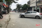 Thi công đường thiếu bảng chỉ dẫn làm khó người tham gia giao thông ở TP Hà Tĩnh