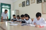 Thầy giáo trẻ Hà Tĩnh gần 10 năm nuôi học sinh ăn học tại nhà