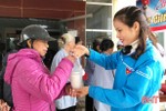Trao hơn 450 suất cháo từ thiện cho bệnh nhân nghèo Hà Tĩnh